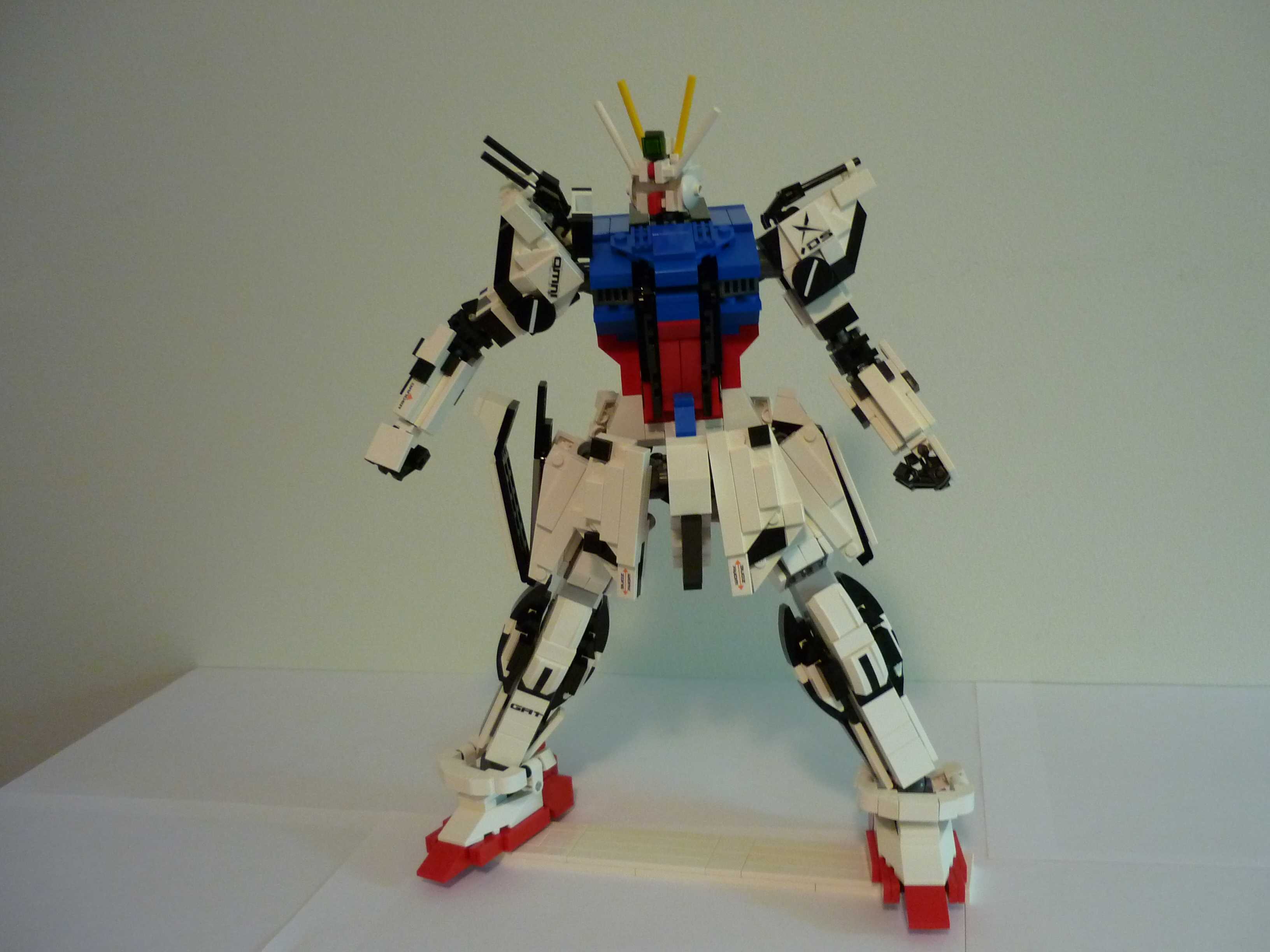 strike_gundam_knife_holder_3.jpg
