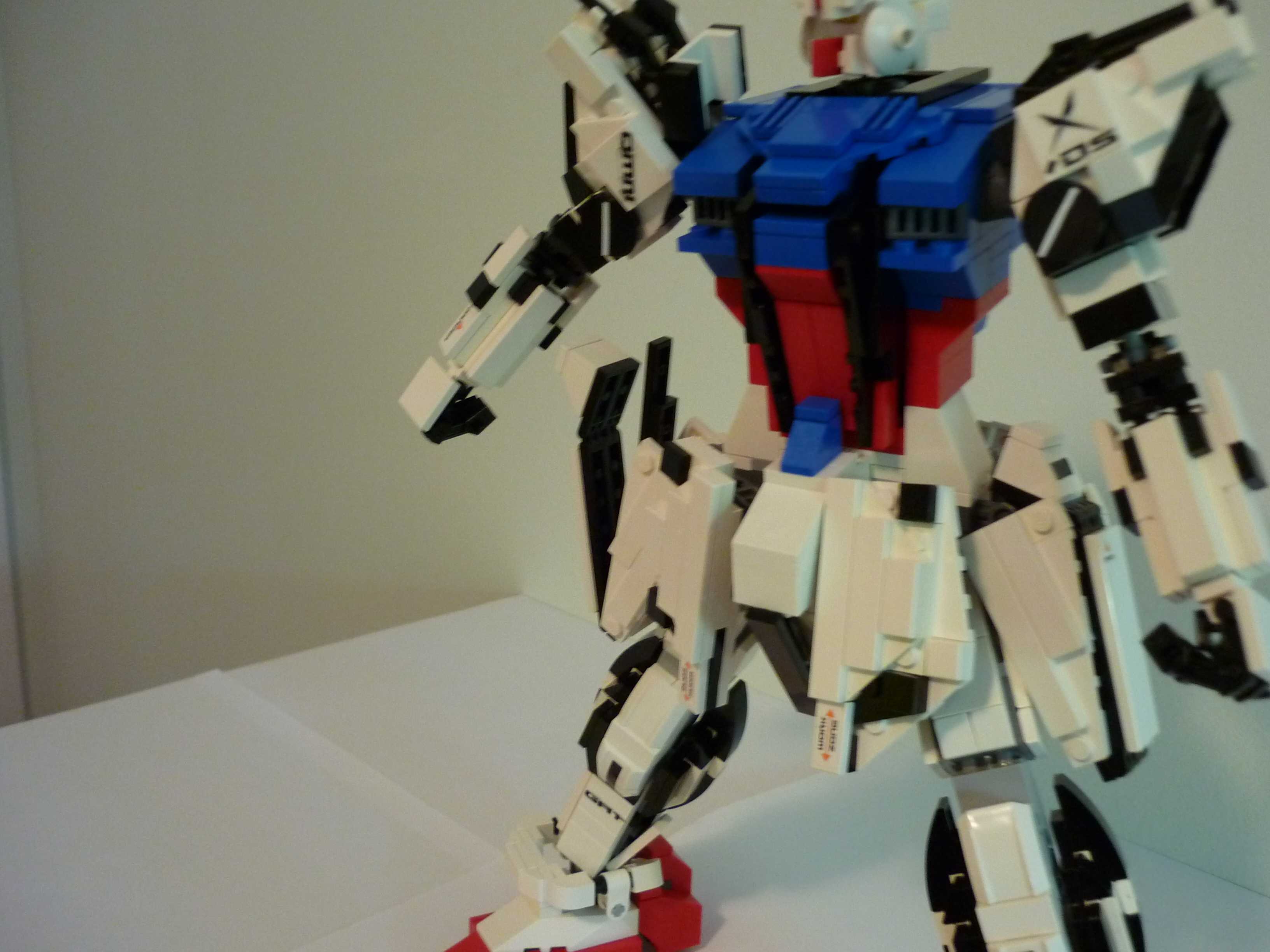 strike_gundam_knife_holder_4.jpg
