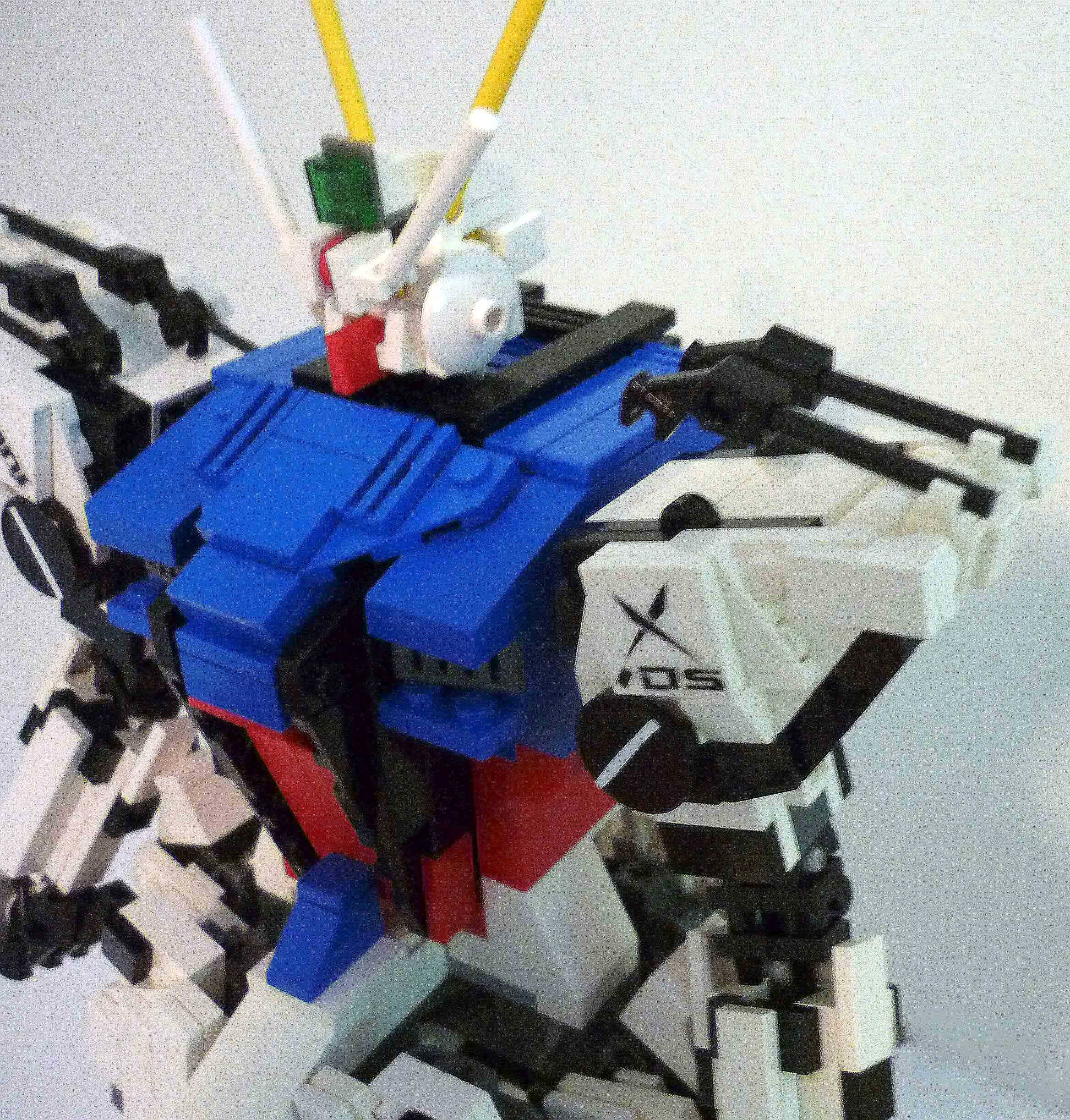 strike_gundam_shoulder_3.jpg