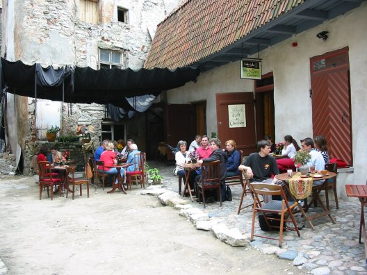 cafe1.jpg