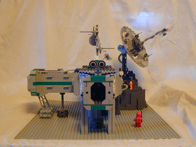 commstation02.jpg