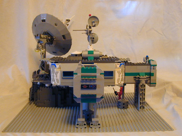 commstation03.jpg