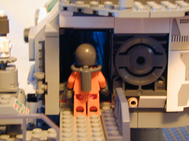 commstation08.jpg