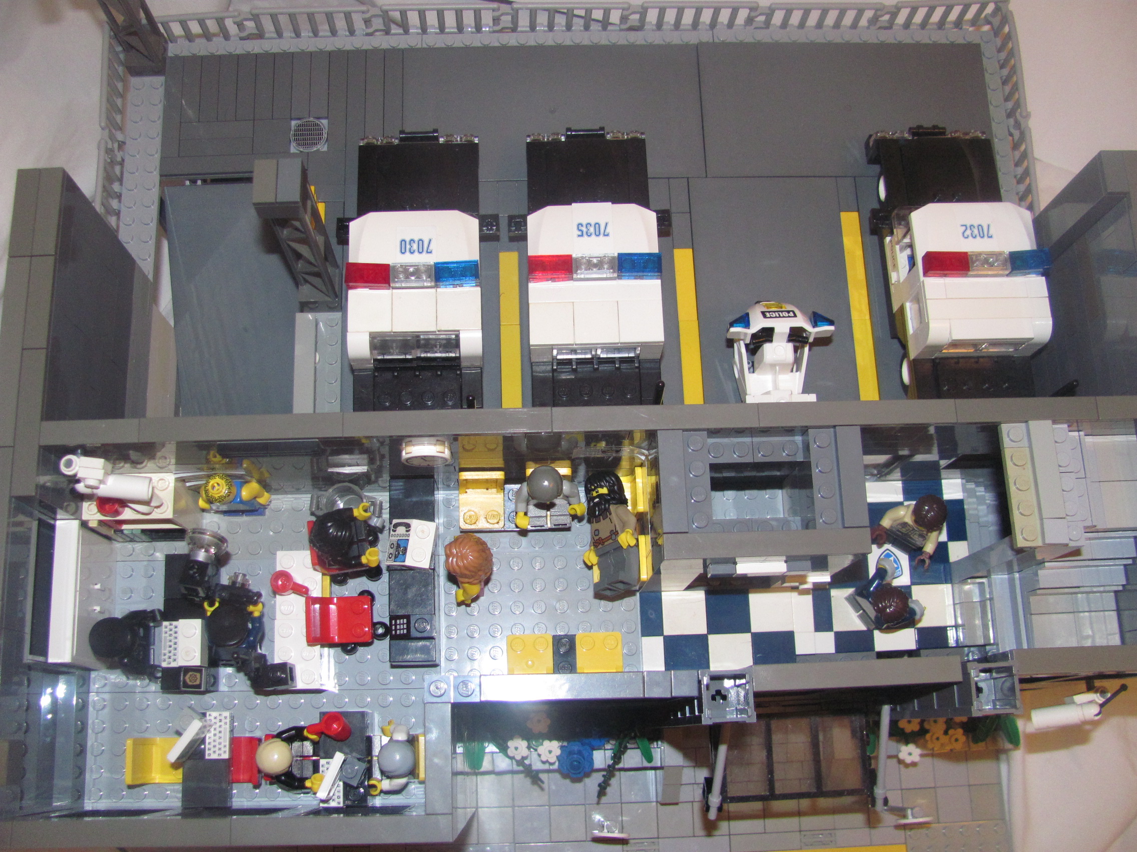 7th_precinct_2nd_floor_jail.jpg