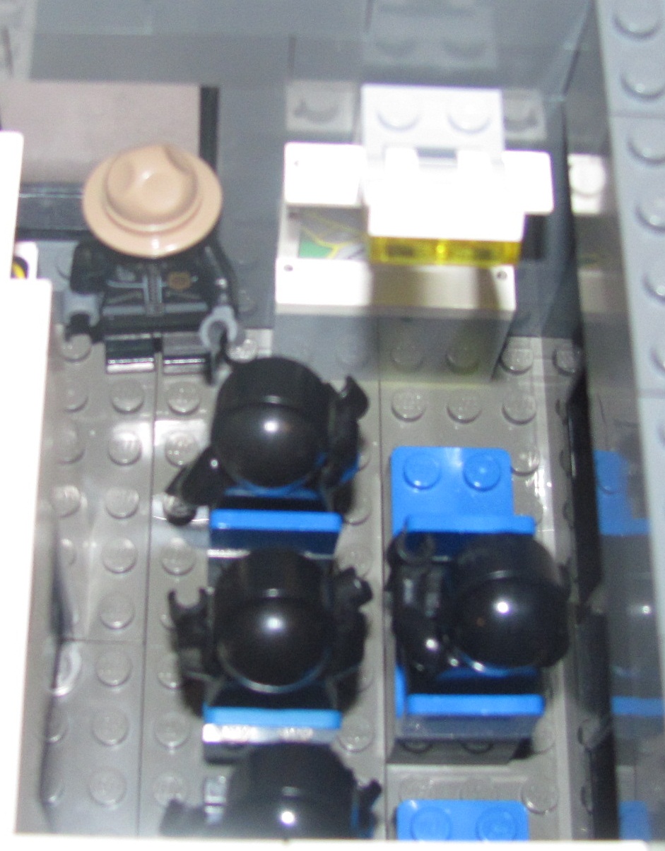 7th_precinct_4th_floor_s.w.a.t._briefing_room.jpg