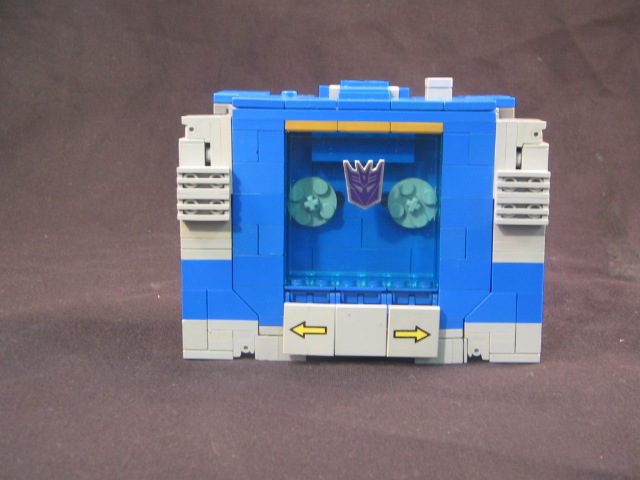 soundwave_cassette_player_4.jpg
