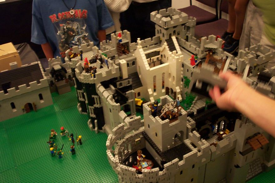castle-room-08.jpg