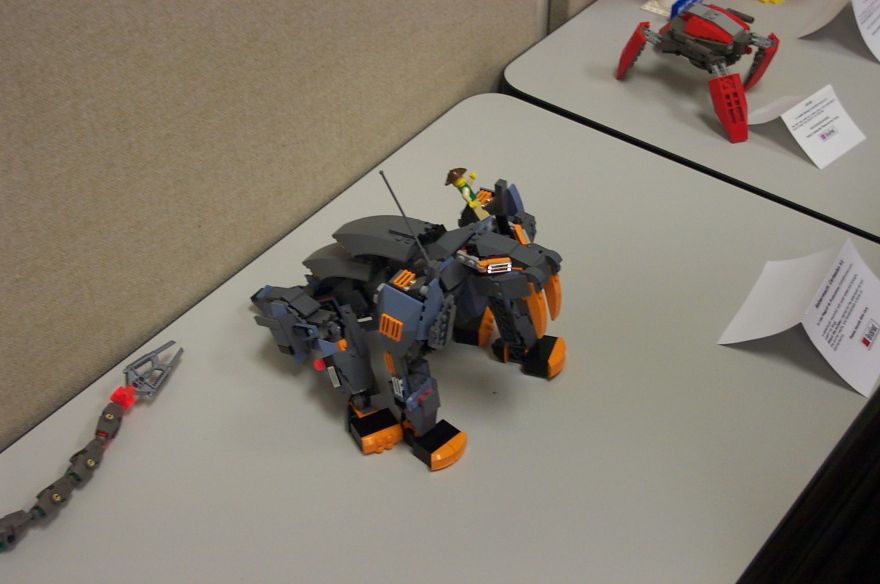 mecha-room-20.jpg
