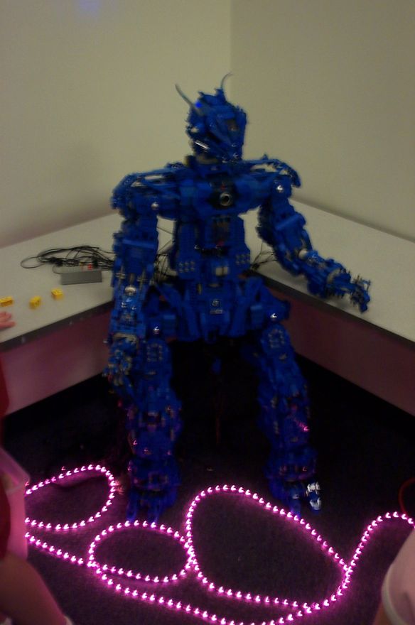 mindstorms-room-02.jpg