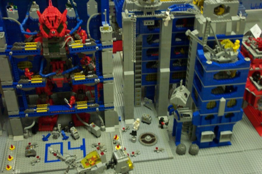 moonbase-02.jpg