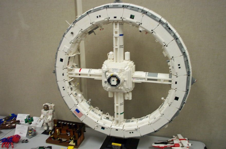 science-fiction-room-18.jpg