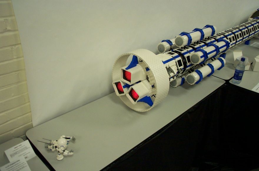 space-room-14.jpg