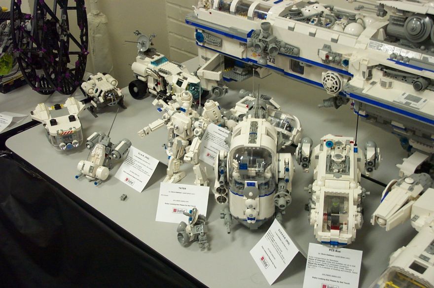 space-room-16.jpg