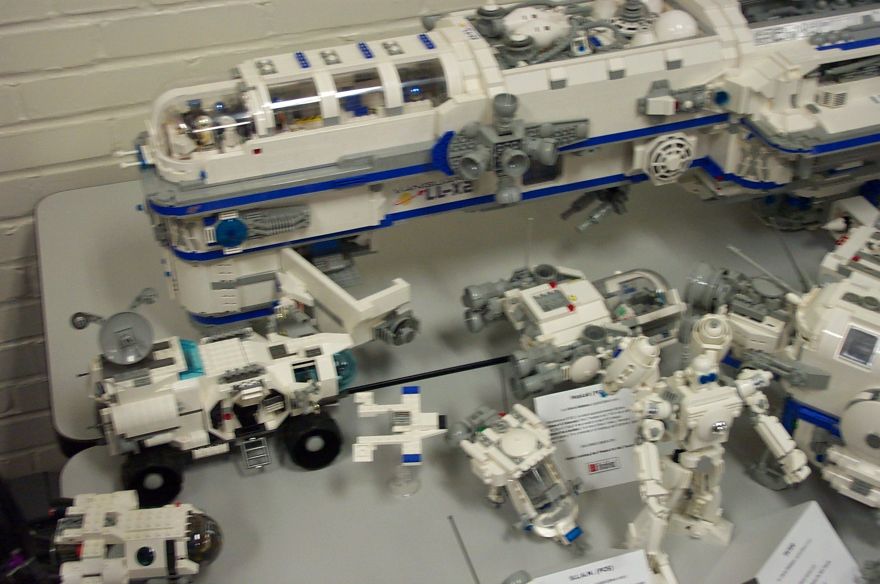 space-room-17.jpg