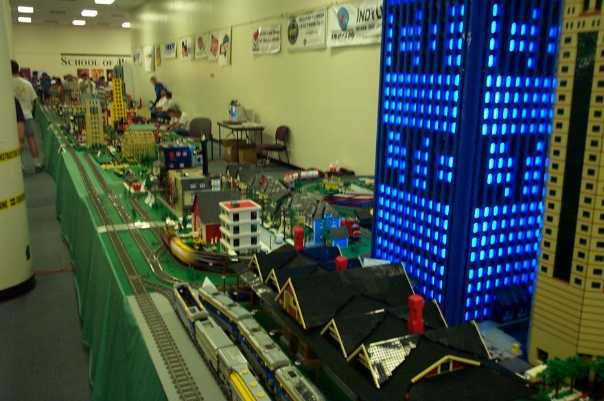 train-layout-01.jpg