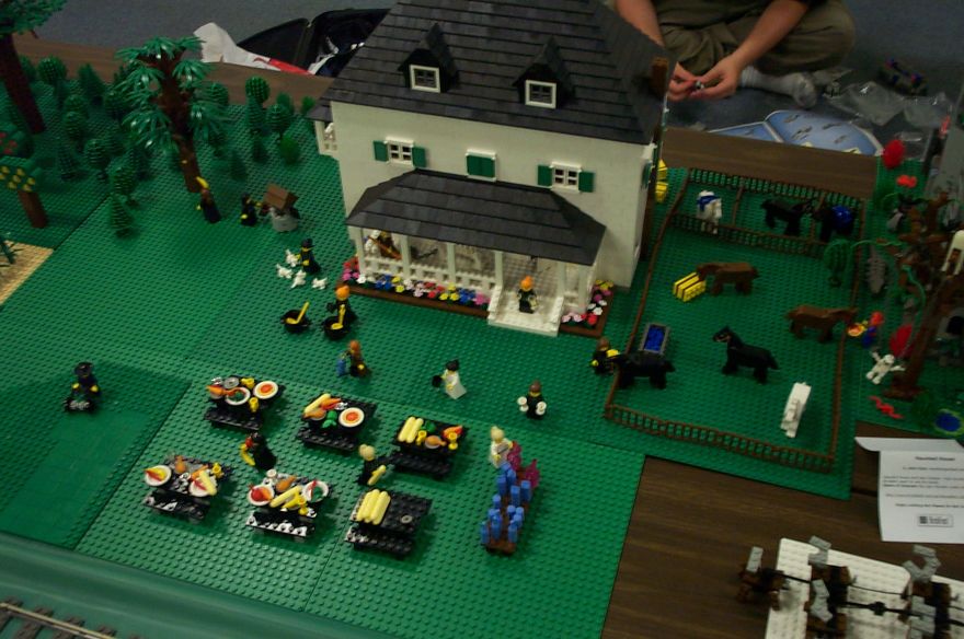 train-layout-11.jpg