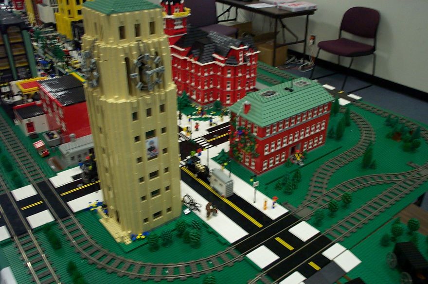 train-layout-16.jpg