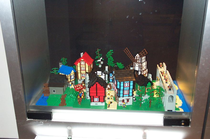 01_castle_case.jpg