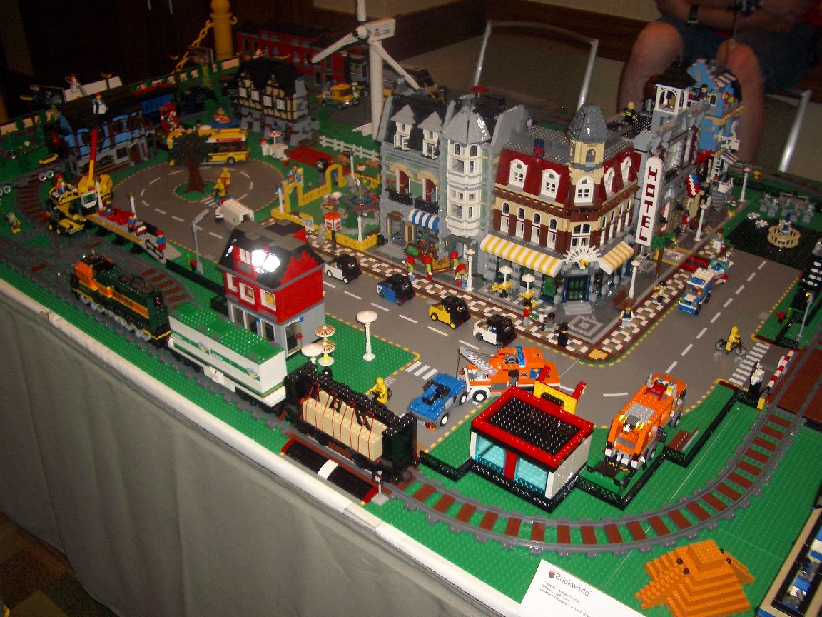 2010_brickworld_014.jpg