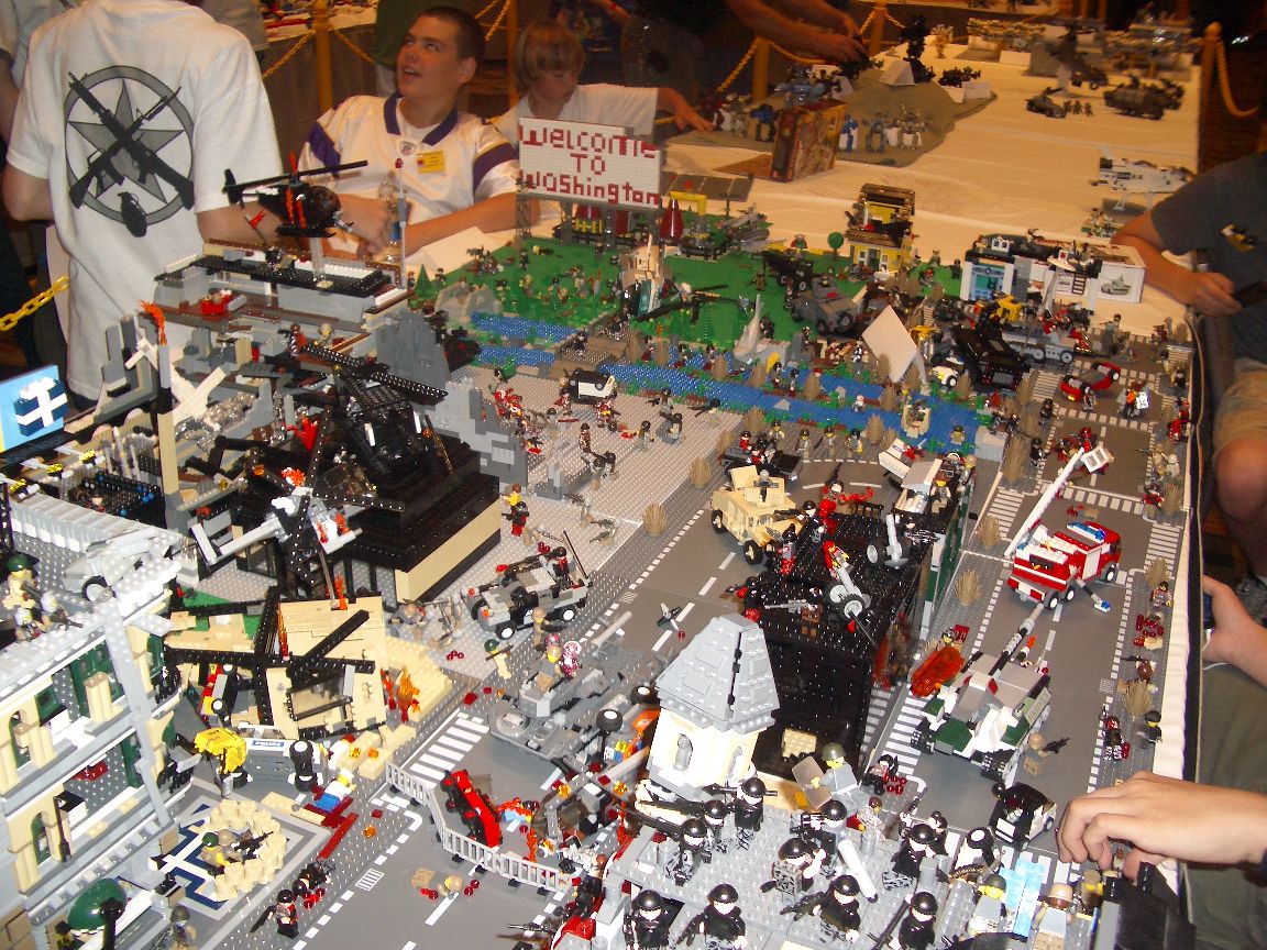2010_brickworld_026.jpg