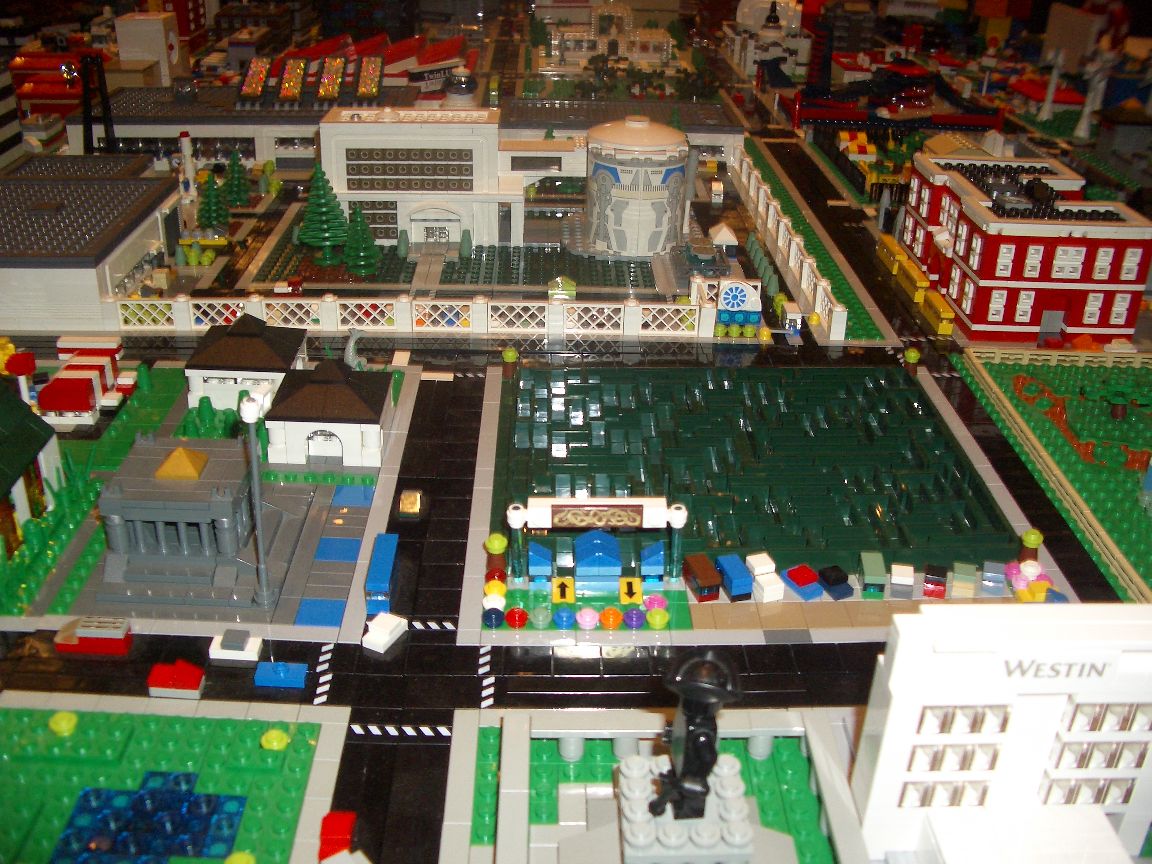 2010_brickworld_040.jpg