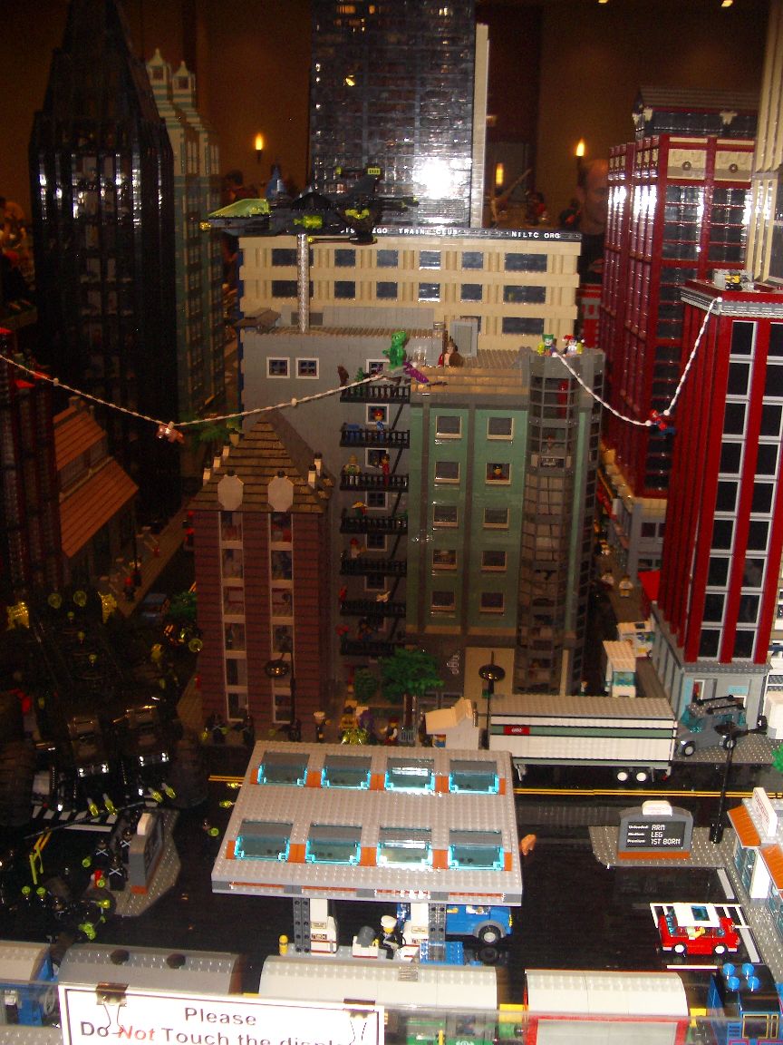 2010_brickworld_094.jpg