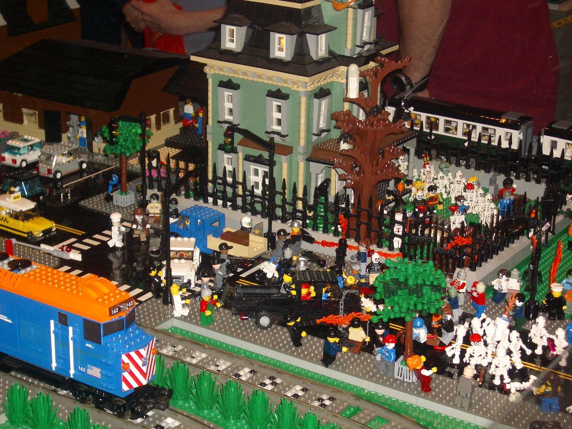 2010_brickworld_098.jpg