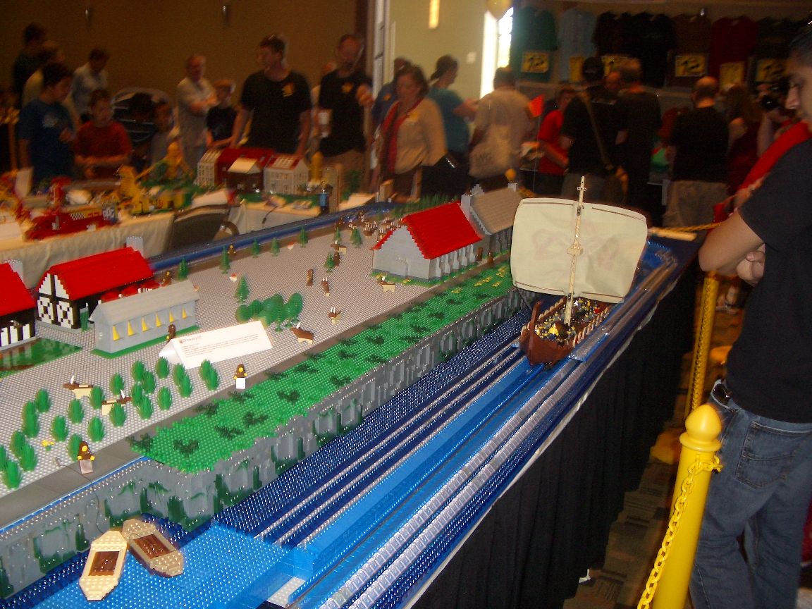 2010_brickworld_128.jpg