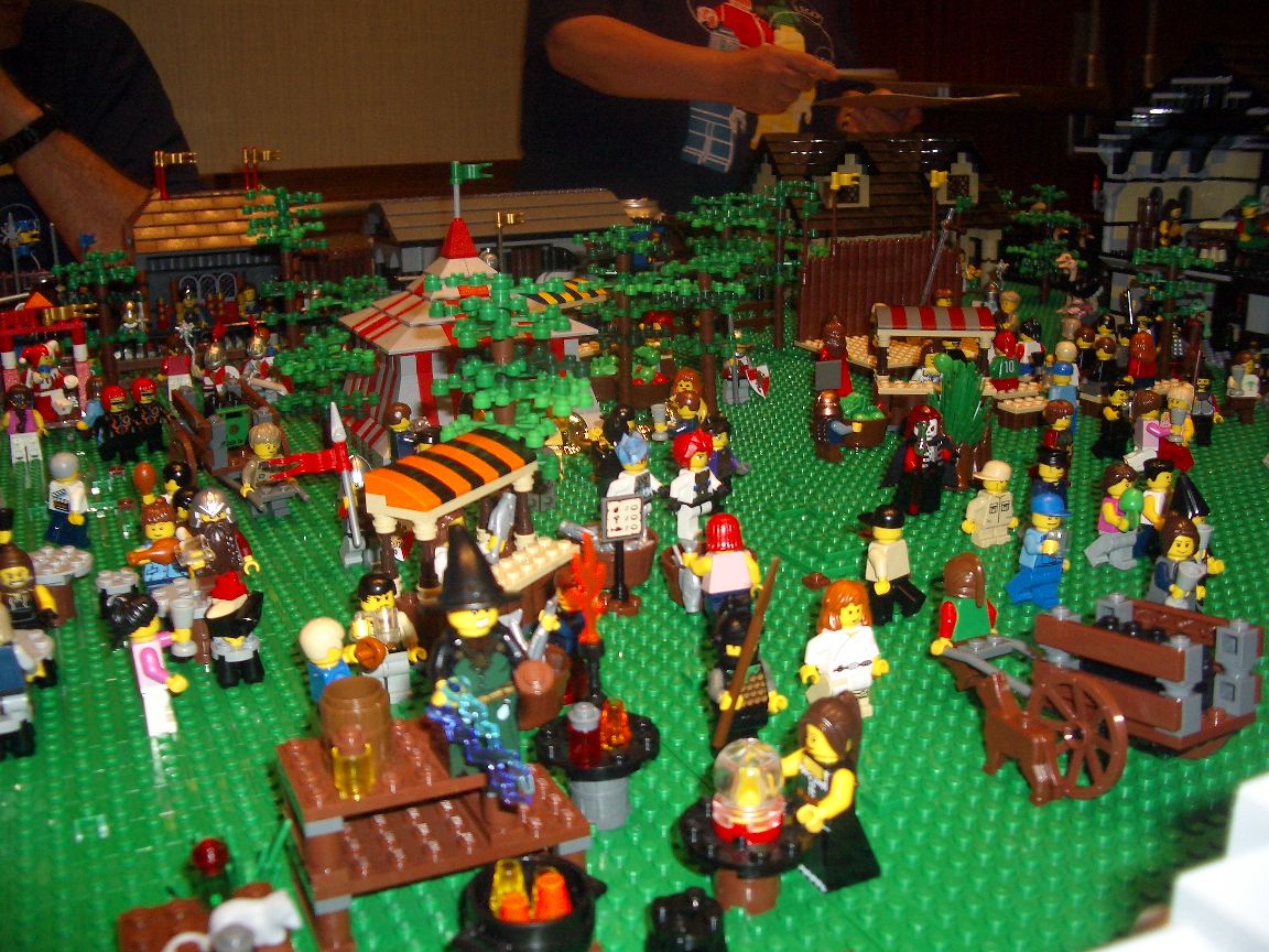 2010_brickworld_155.jpg