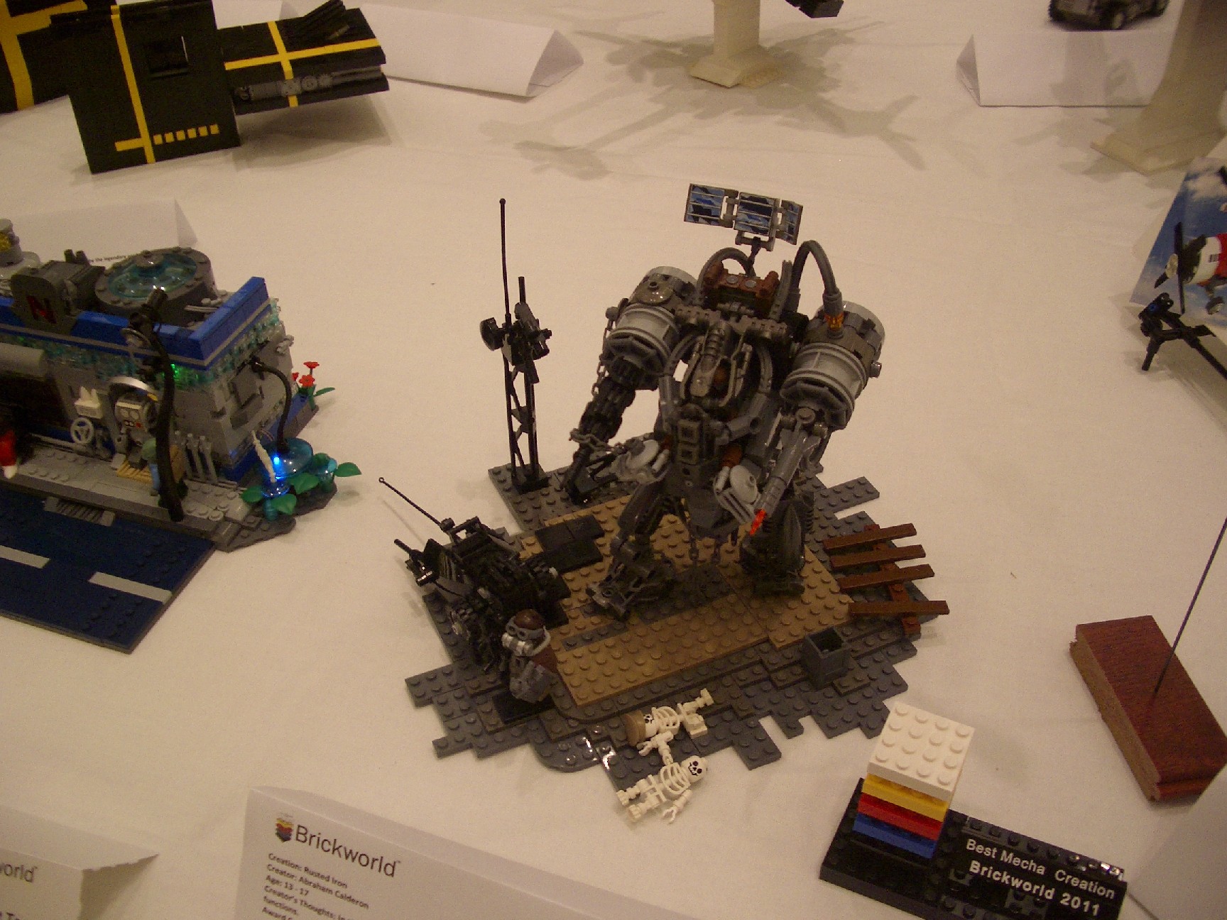 2011_brickworld_006.jpg