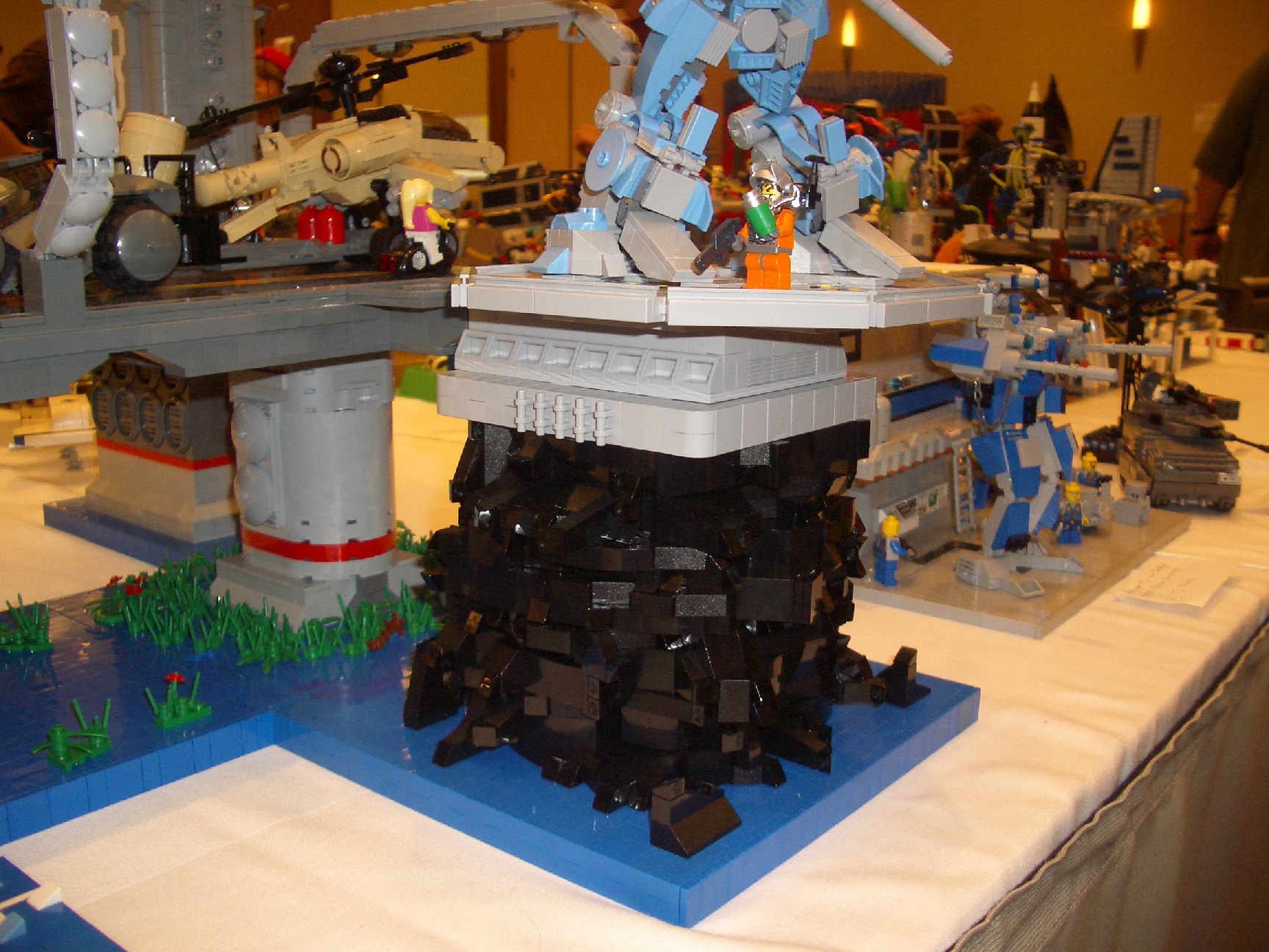2011_brickworld_007.jpg