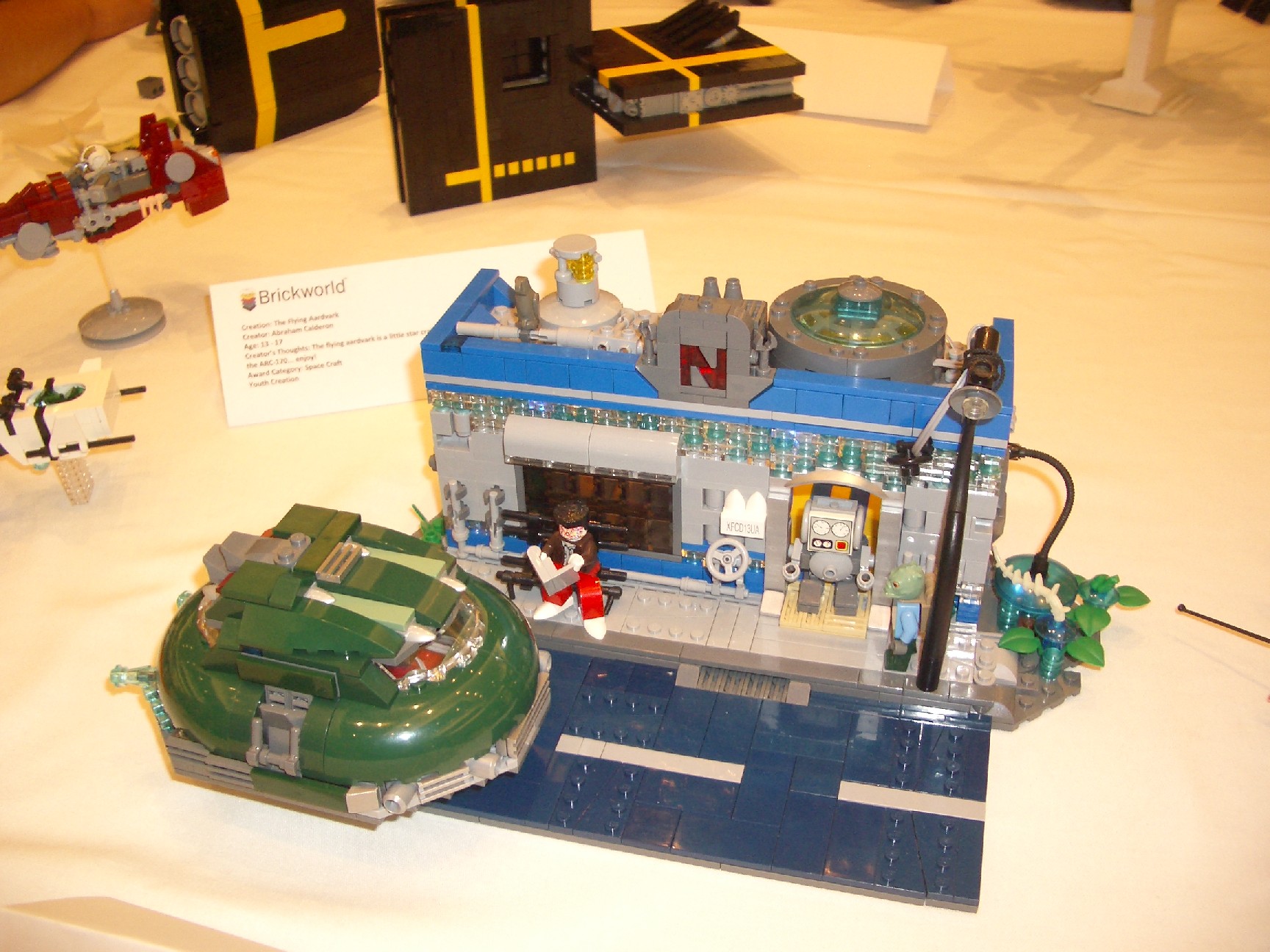 2011_brickworld_008.jpg