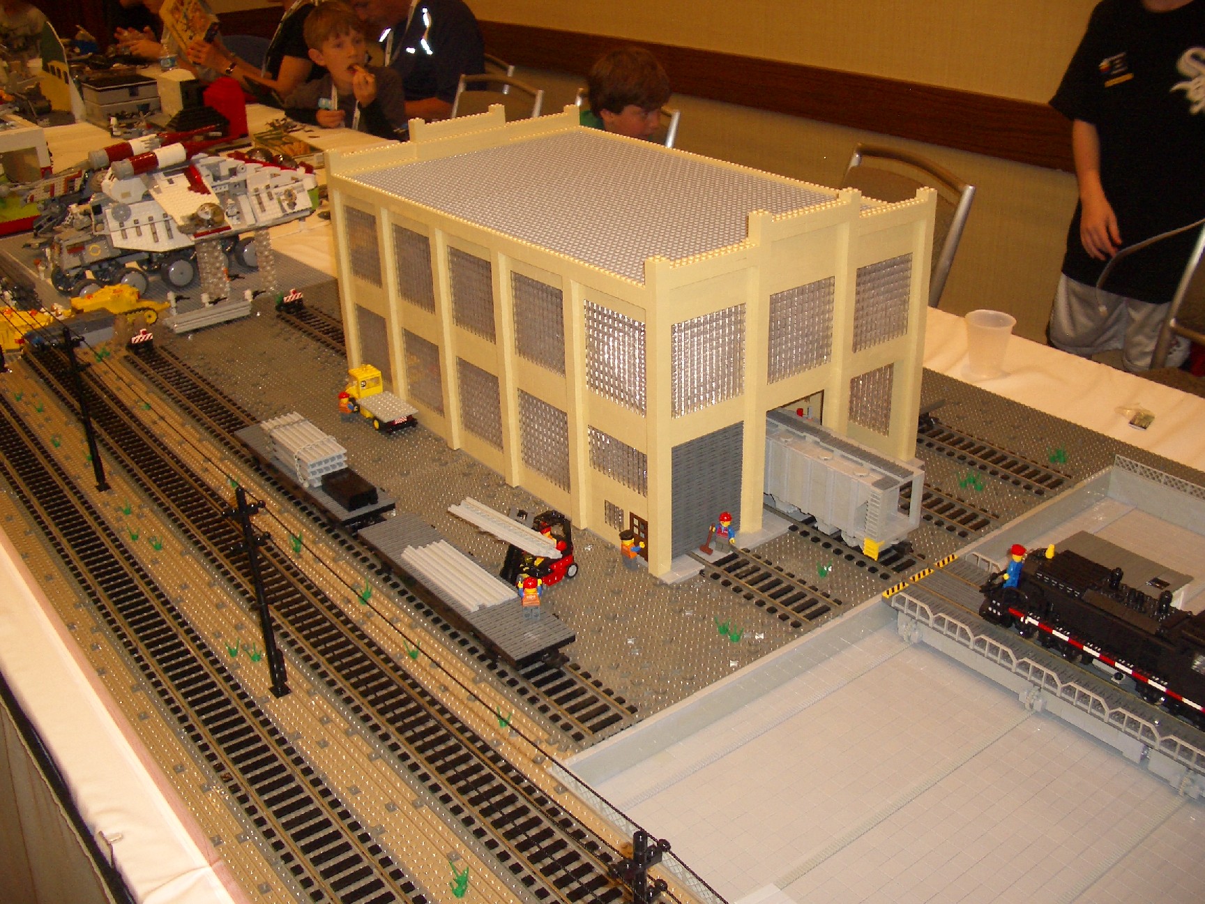 2011_brickworld_069.jpg