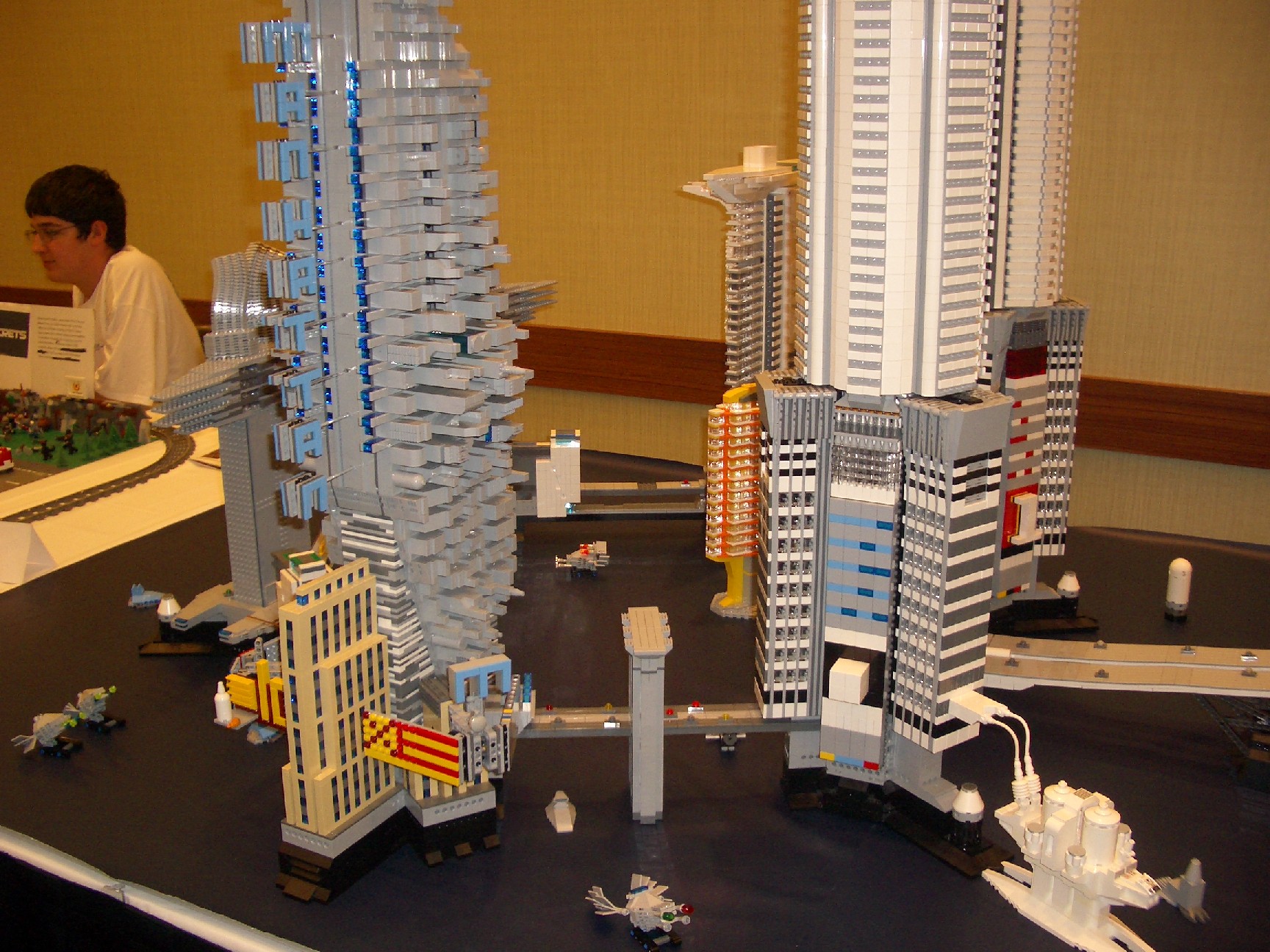 2011_brickworld_077.jpg
