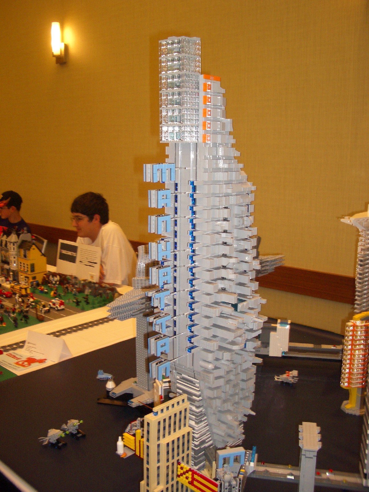 2011_brickworld_078.jpg