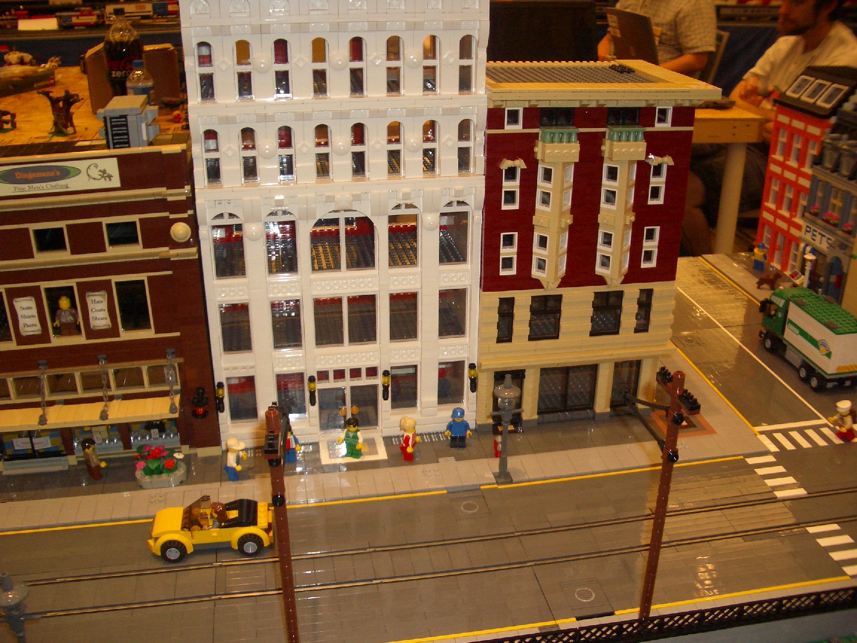 2011_brickworld_091.jpg