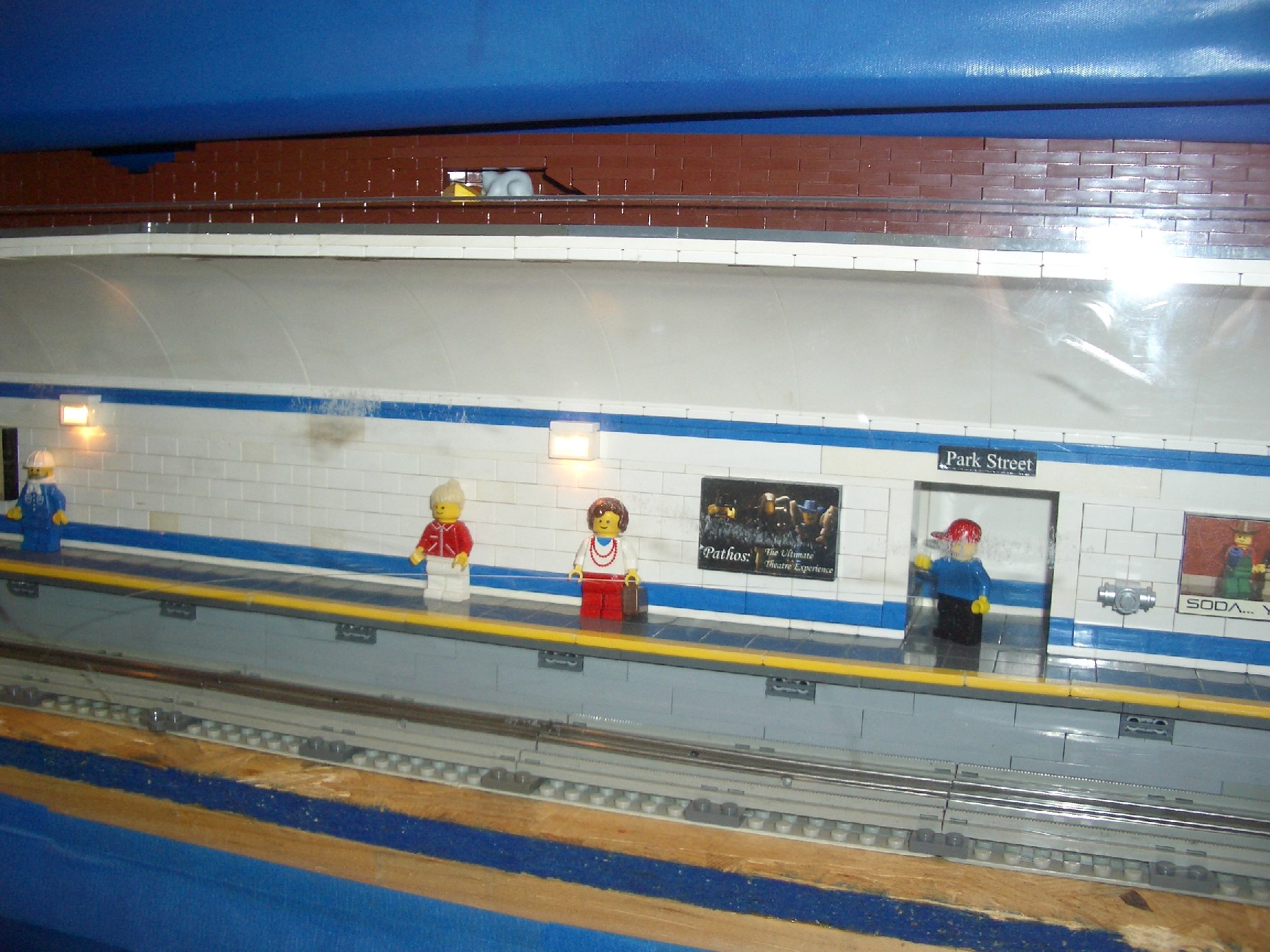 2011_brickworld_092.jpg