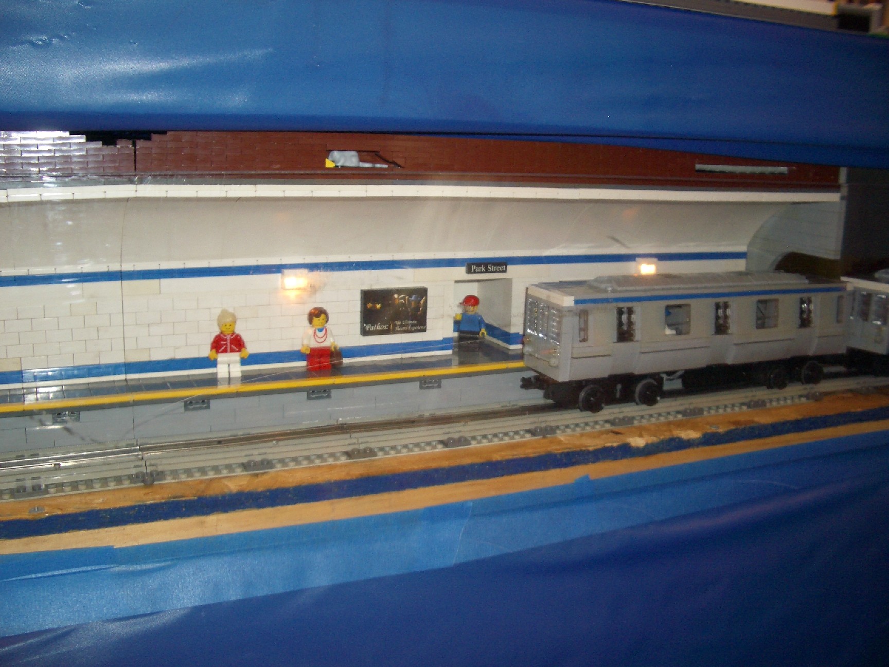 2011_brickworld_094.jpg