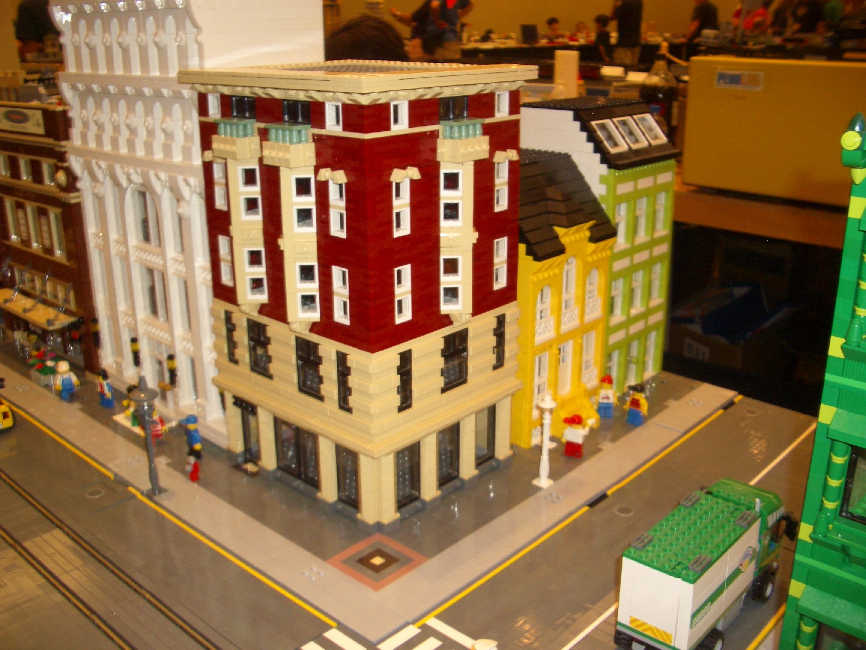 2011_brickworld_096.jpg