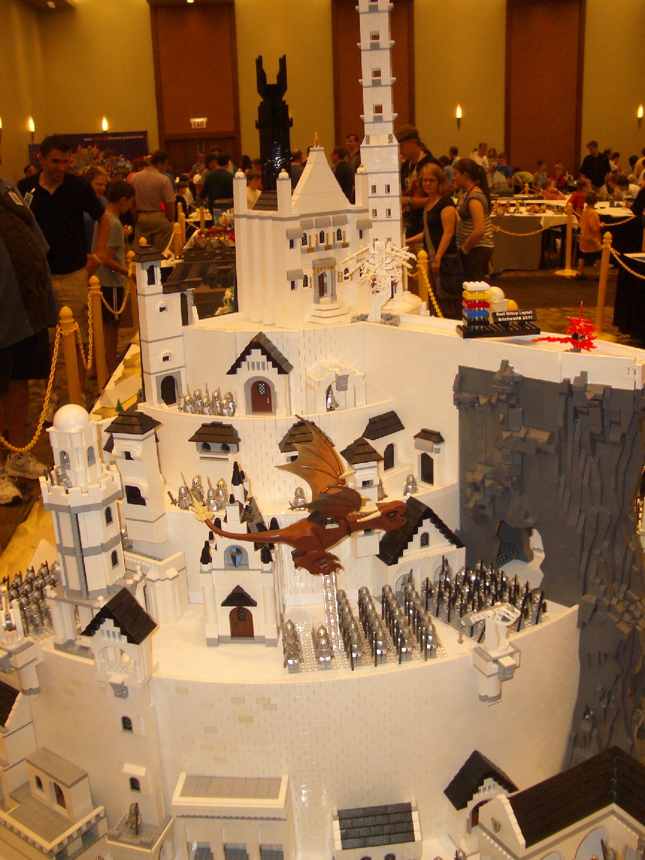 2011_brickworld_107.jpg