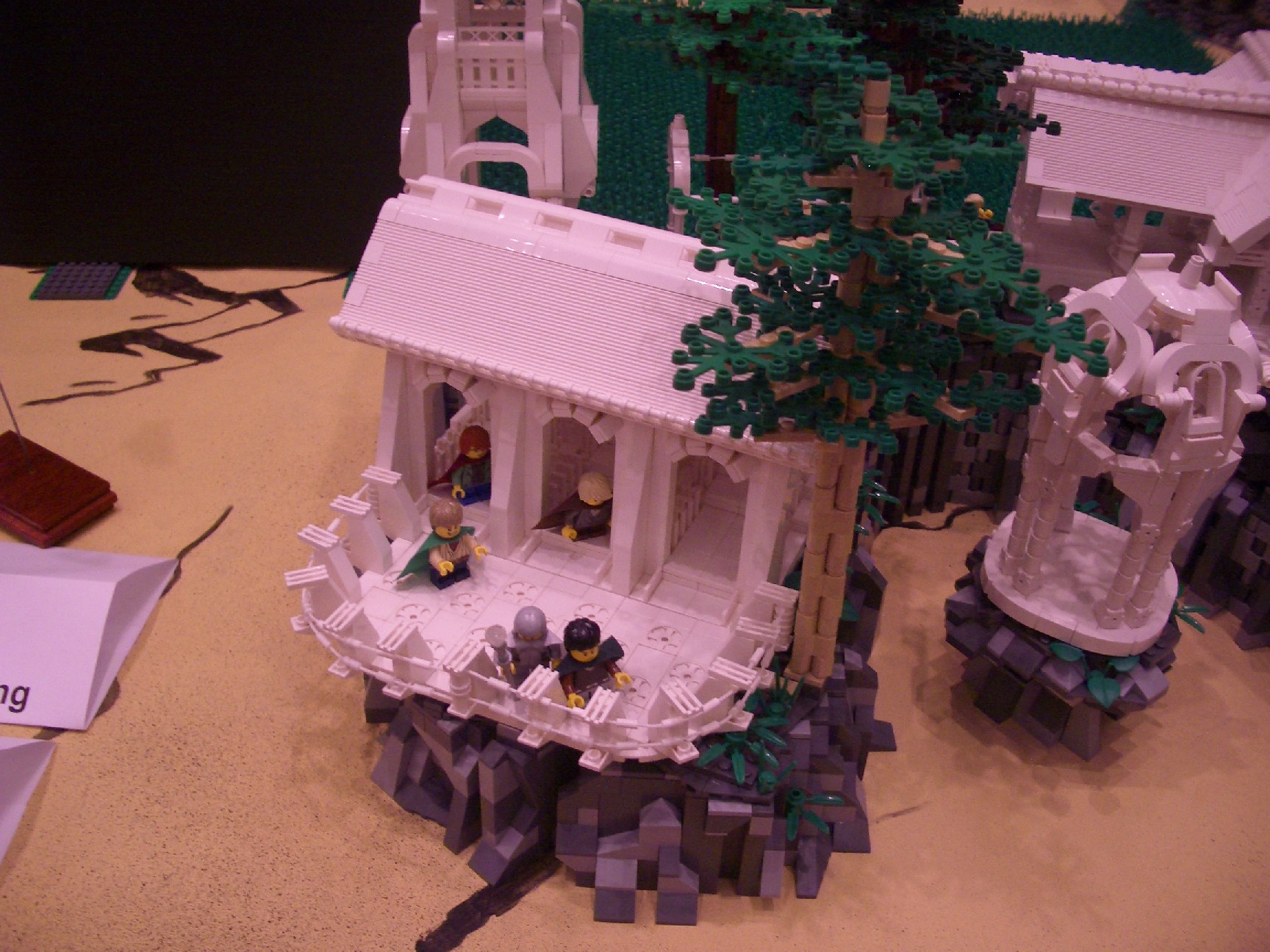 2011_brickworld_123.jpg