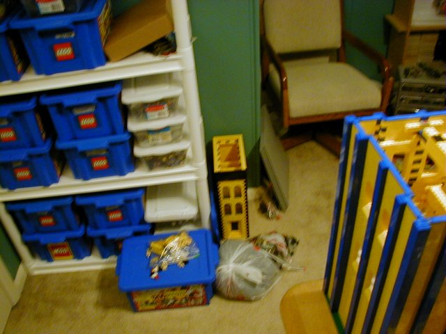 lego-room-nov-2001-07.jpg