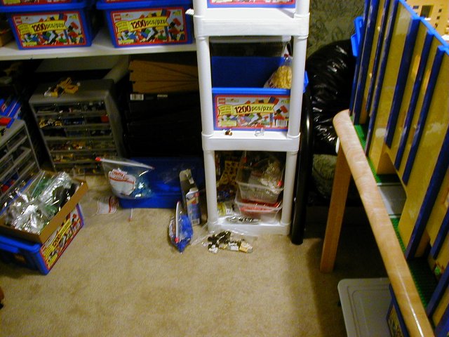 lego-room-nov-2001-09.jpg