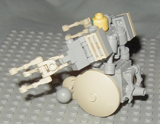 wheeled-mecha04.jpg