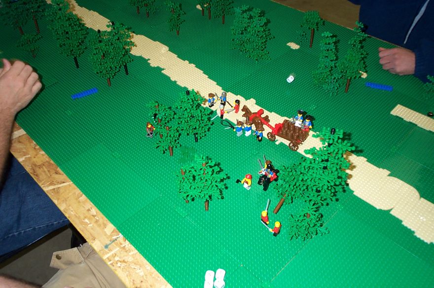 brick-battles-g2-06.jpg