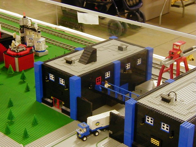 warehouse02.jpg