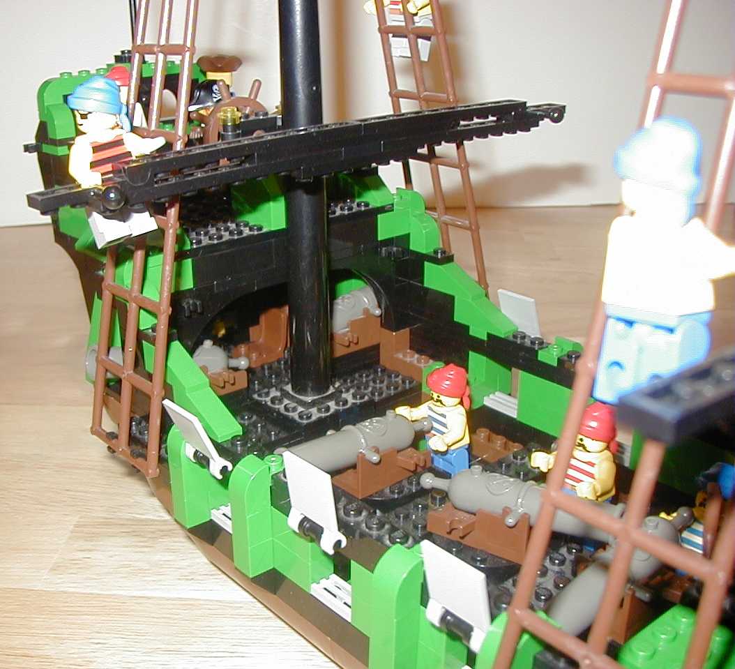 greenship_rearcannons.jpg