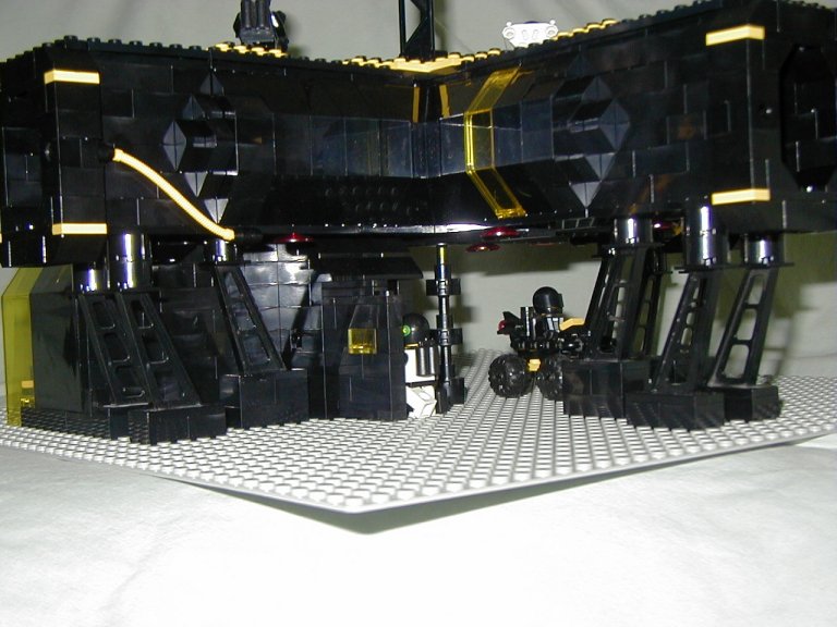 message-intercept-moonbase-04.jpg