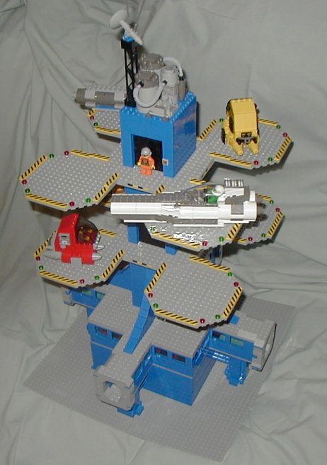 landing-tower-moonbase-01.jpg