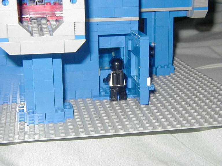 landing-tower-moonbase-11.jpg